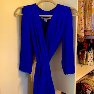 Gorgeous! Electric blue DVF open sleeve wrap